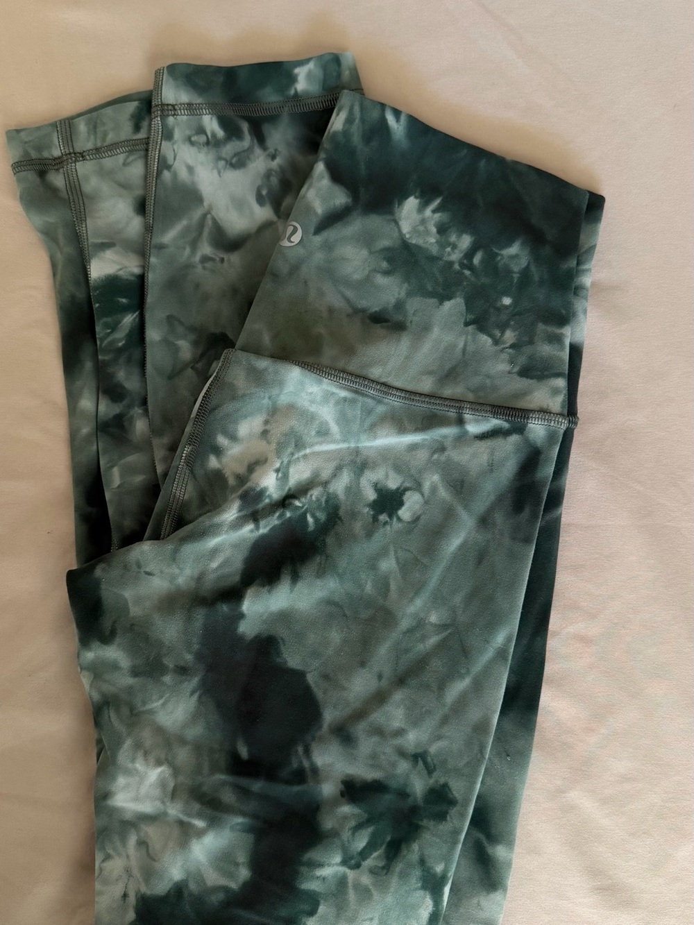 lululemon athletica Men’s Teal Green Tie-Dye Joggers
